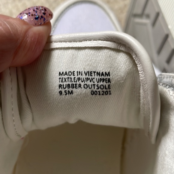 Brand new without box - Picture 6 of 9